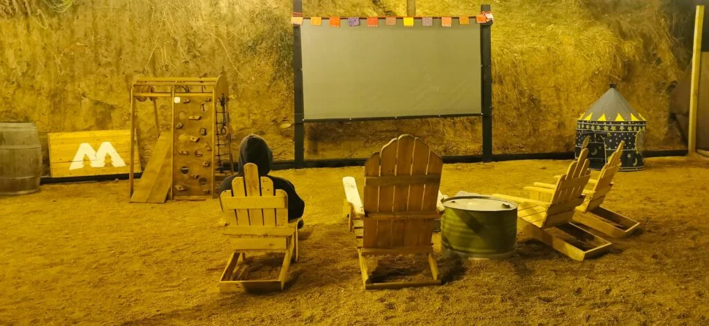 Cine bajo las estrellas en Glamping Matanzas