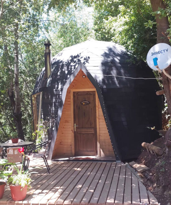Chillán – Domos El Avellano de Los Pellines – 1 cama 2 plazas, 1 cama nido – Domo 2